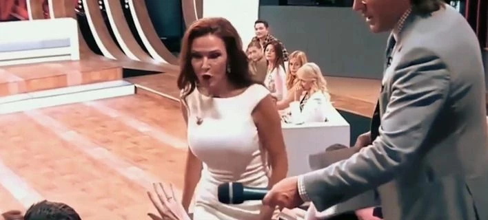 Ρωσίδα ηθοποιός χαστούκισε ακροάτρια-Την επέκρινε για το γιο της με σύνδρομο Down (βίντεο)